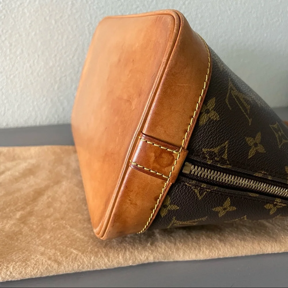 🔥AUTHENTIC Louis Vuitton Alma PM🔥 - Picture 10 of 15